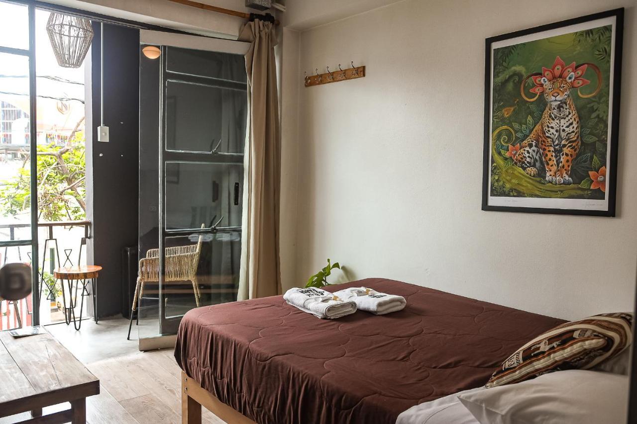 Black Llama Hostel Miraflores Лима Экстерьер фото