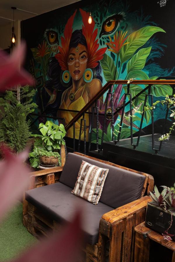Black Llama Hostel Miraflores Лима Экстерьер фото