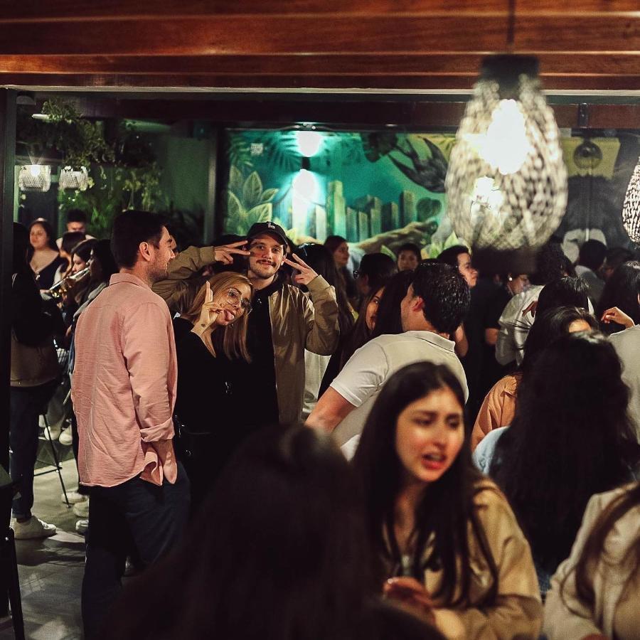 Black Llama Hostel Miraflores Лима Экстерьер фото